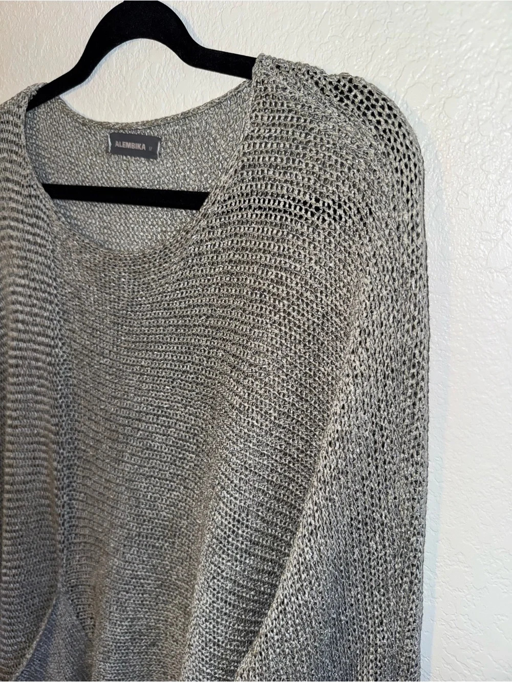 ALEMBIKA Gray Tan Asymmetrical Knit Mesh Pullover Lagenlook Dolan Sleeve Top M - Picture 3 of 9